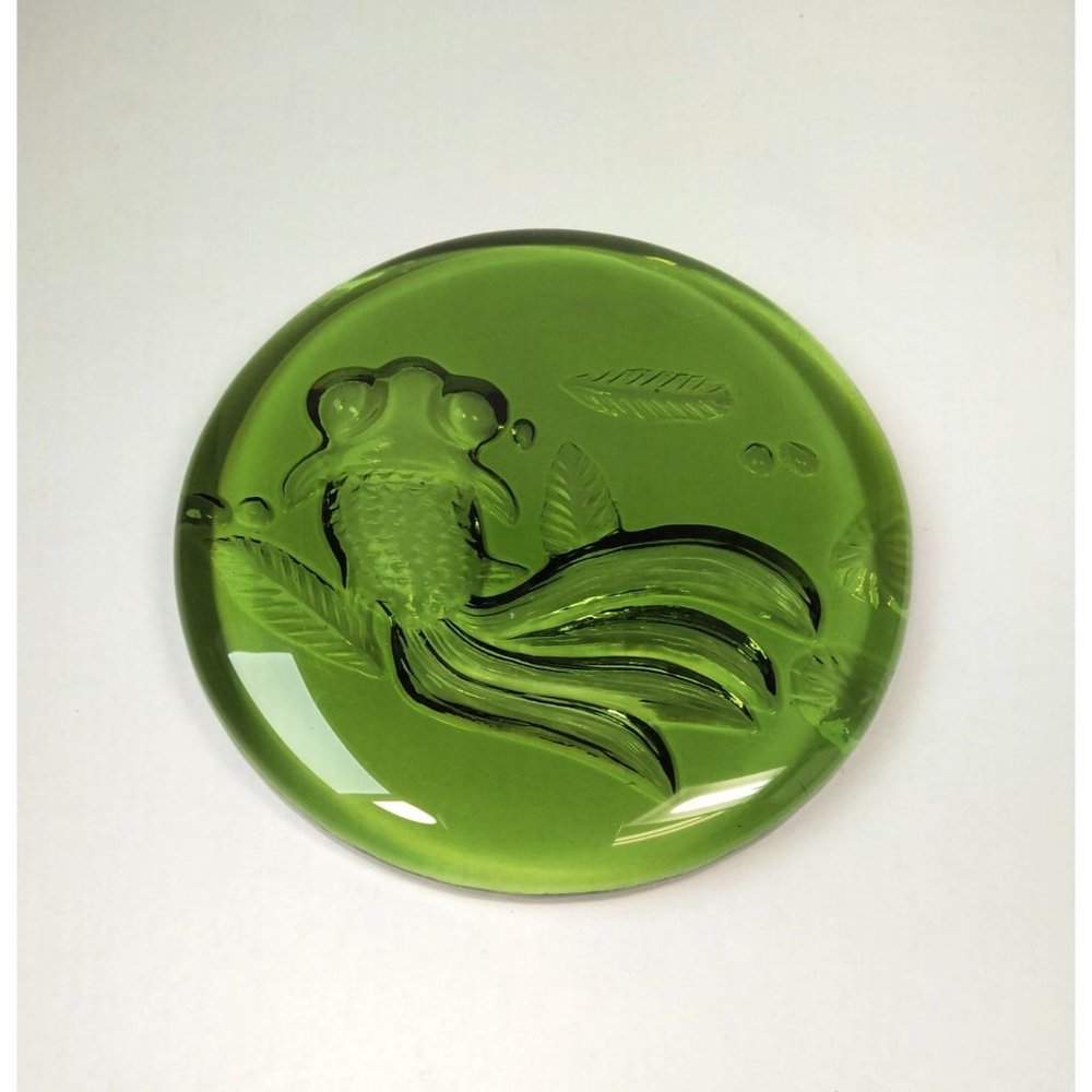 Vintage Blenko Green Art Glass Paperweight Flat Disk 4” Tadpole Fish